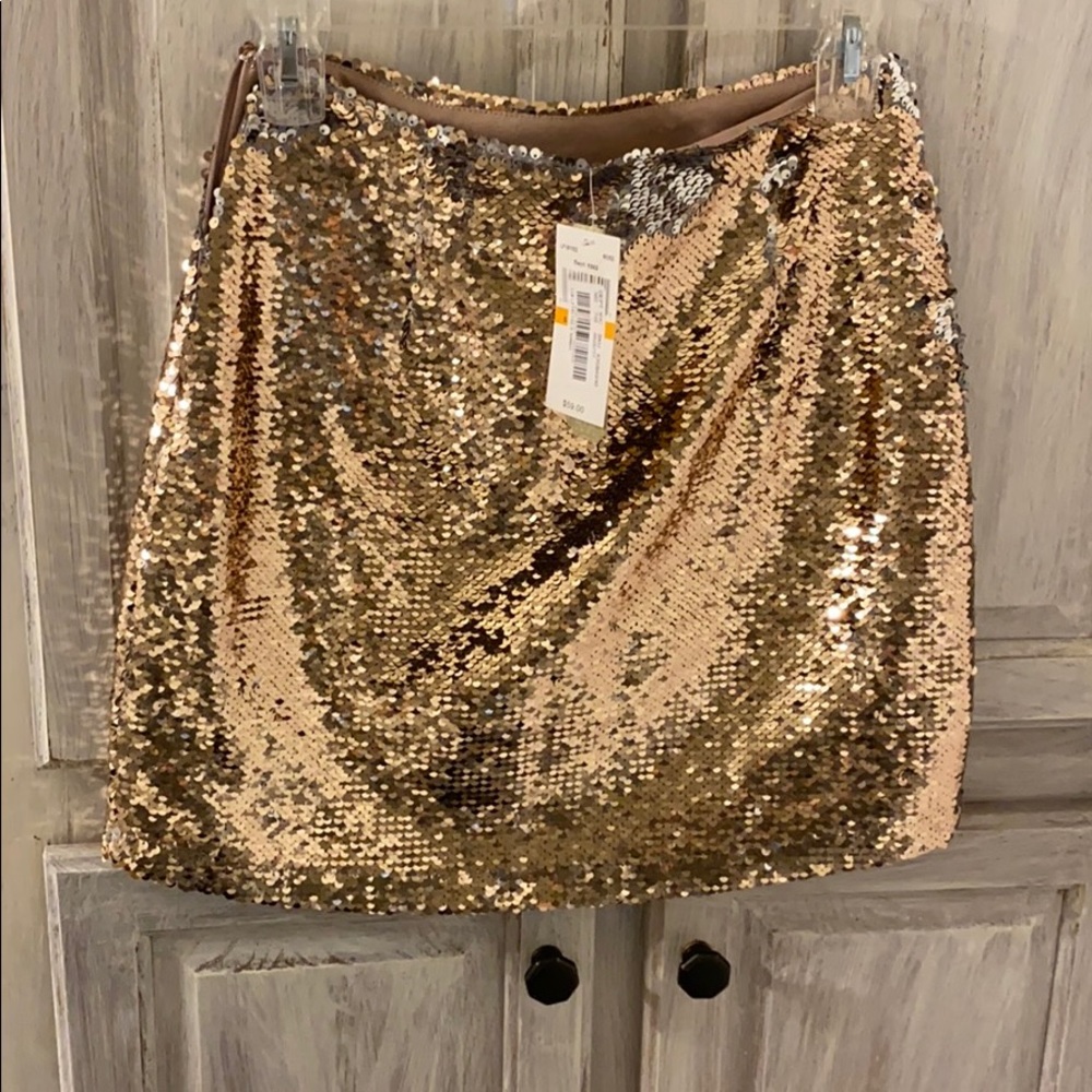 Gianni Bini Gold sequin skirt.